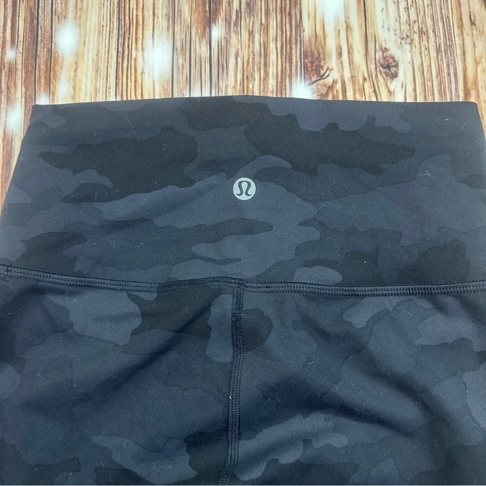 Lululemon Athletica Women’s Short Sizev4